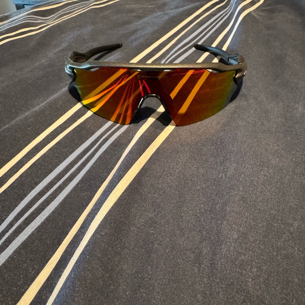 Oakley Radar EV Sunglasses - Picture 2 of 6